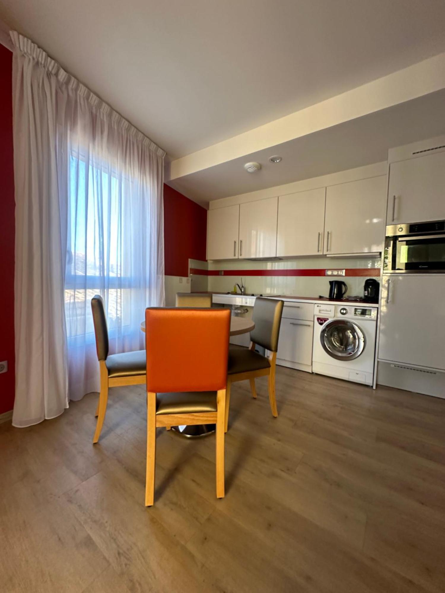 Zenao Frejus Aparthotel Eksteriør bilde